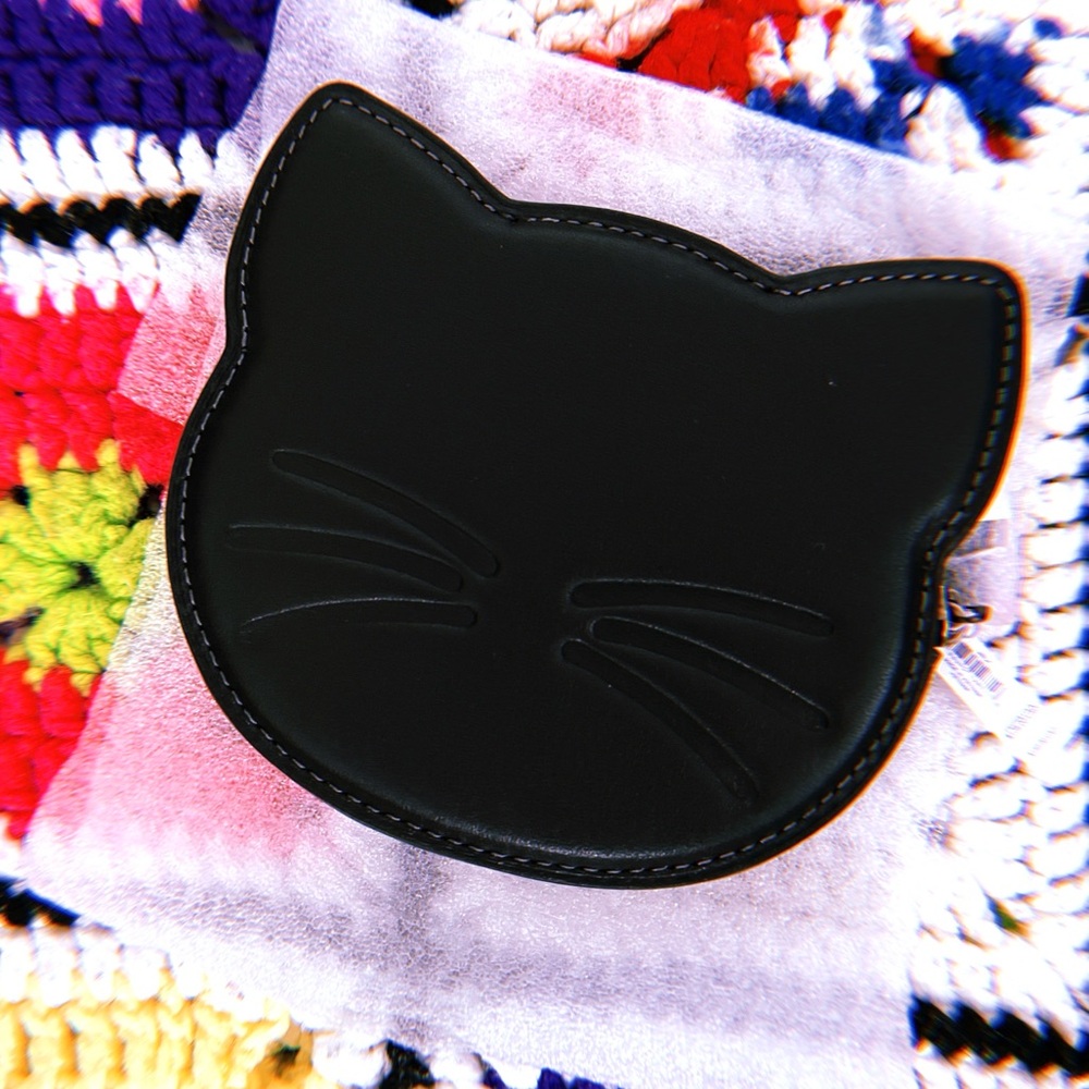 ✨COACH Black Cat Leather Coin Purse✨